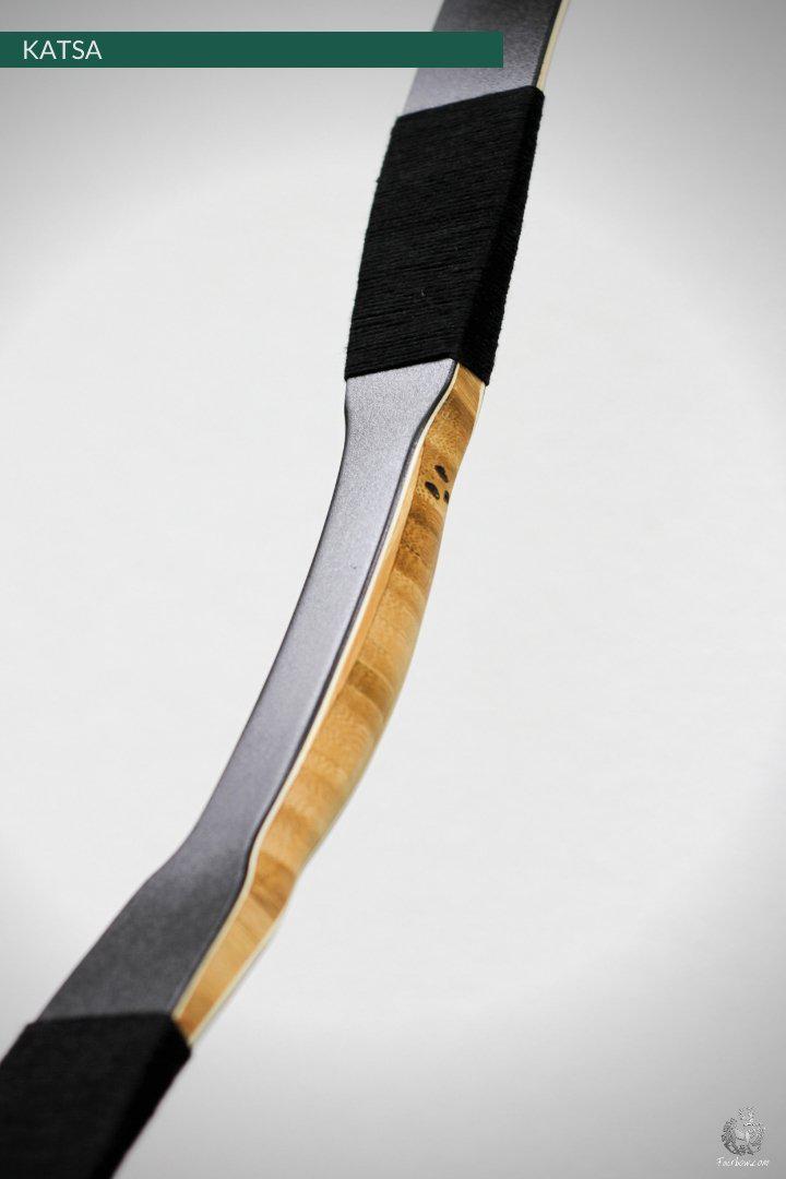 THE KATSA BOW, 23 LBS @ 28 INCH BLACK GLASS WITH BLACK 'N RED NOCKS-Bow-Fairbow-Fairbow