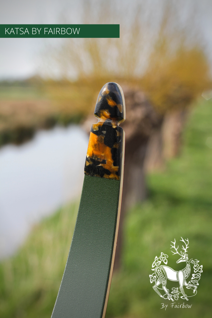 THE KATSA BOW, 64 LB, ROSEWOOD, RED "N GREEN, KIRINITE NOCKS-Bow-Fairbow-Fairbow