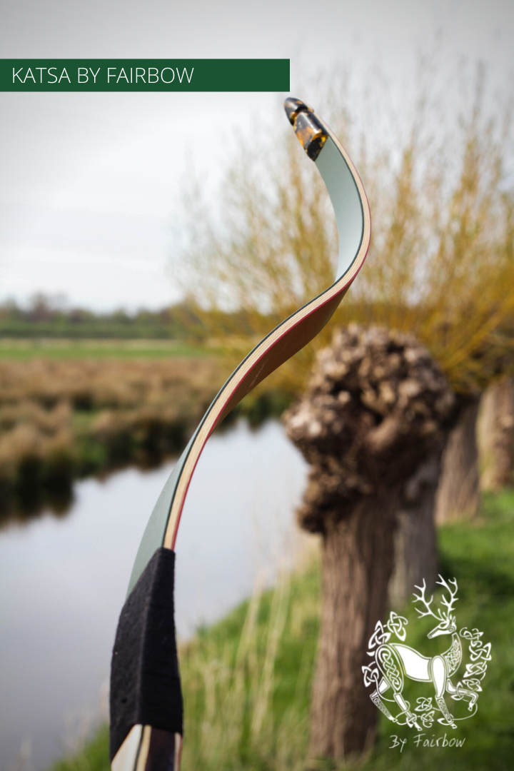 THE KATSA BOW, 64 LB, ROSEWOOD, RED "N GREEN, KIRINITE NOCKS-Bow-Fairbow-Fairbow