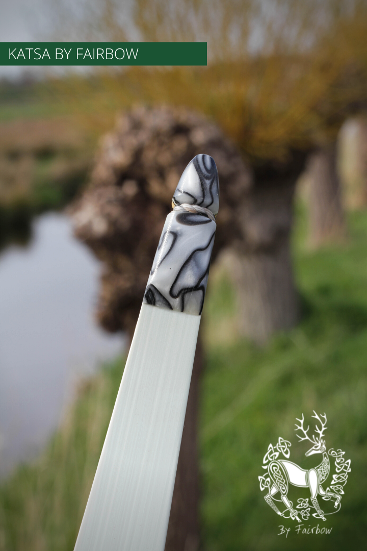 THE KATSA BOW, 66 LB, ROSEWOOD, BLACK "N WHITE, KIRINITE NOCKS-Bow-Fairbow-Fairbow